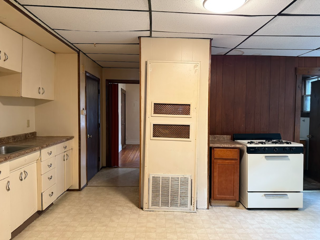256 Whipple Street - 1N